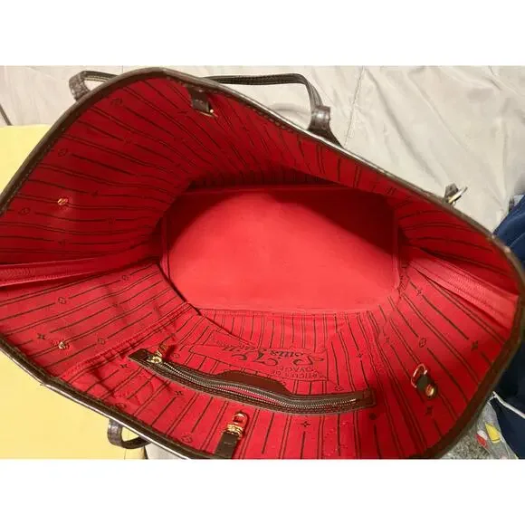 Louis Vuitton Neverfull Damier MM - Picture 7 of 11